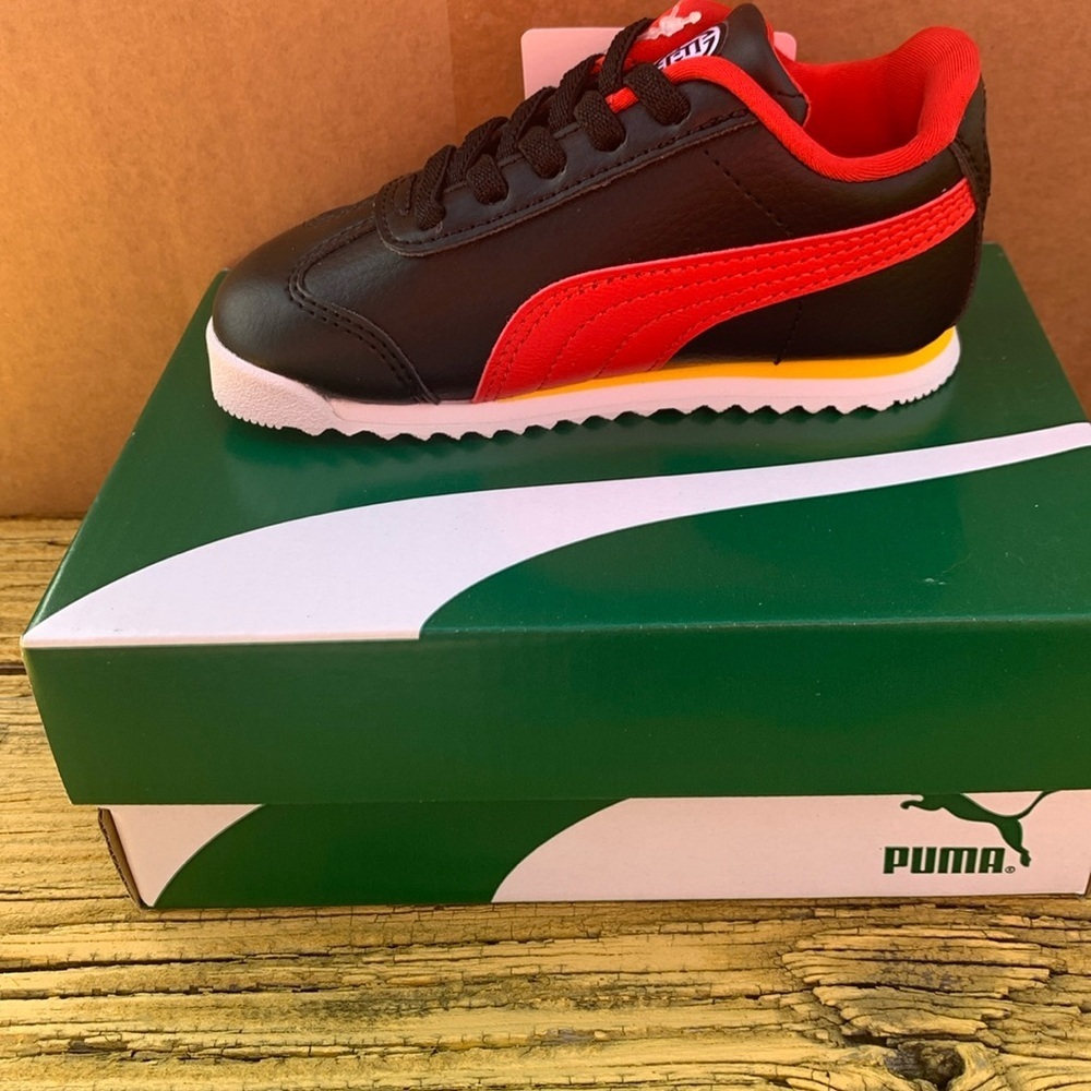 Kids Puma shoes